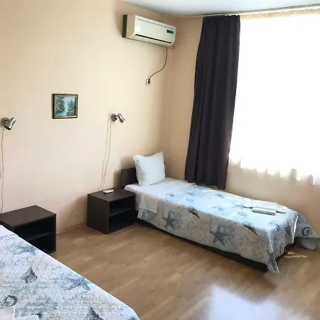 Hotel сити с безплатен паркинг