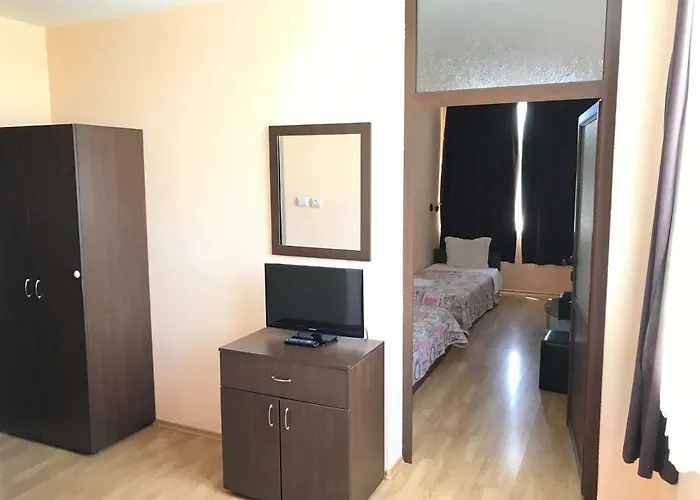 酒店 сити с безплатен паркинг *