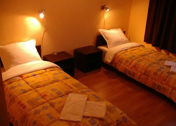 酒店 сити с безплатен паркинг